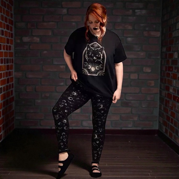 TORRID Nightfall Oversized Mystical Cat Head Graphic Tee NWT Size 2X - Picture 6 of 15